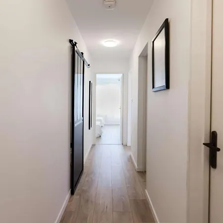 Apartment Bel Renove, Calme, Proche Centre Et Plage, Balcon, 2 Chambres, Commerces A 150m - Fr-1-4-685 *
